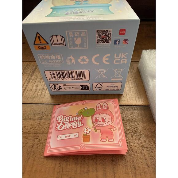 Pop Mart The Monsters Big Into Energy Love Crystal Ball Globe Figure Light Up - Picture 4 of 6